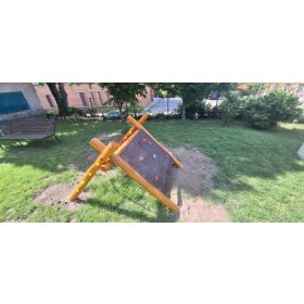 Delta' Háromszög mászóka